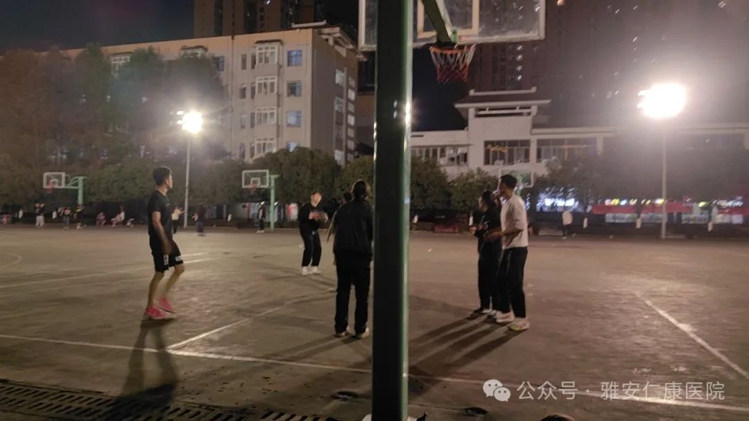 雅安仁康醫(yī)院組建籃球隊，備戰(zhàn)市衛(wèi)健系統(tǒng)籃球賽