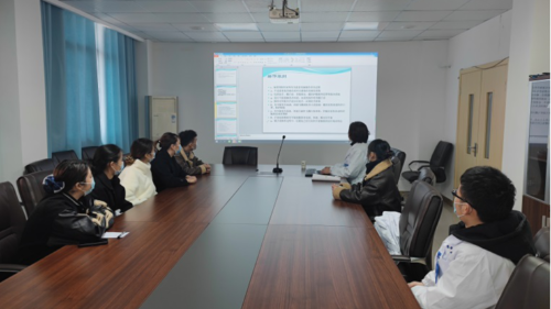 雅安仁康醫(yī)院開展新上崗醫(yī)生\護士院感知識培訓