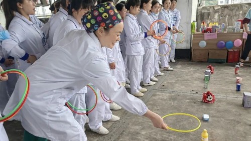 雅安仁康醫(yī)院：慶祝5.12國際護(hù)士節(jié)，這樣的團(tuán)建太甜太暖